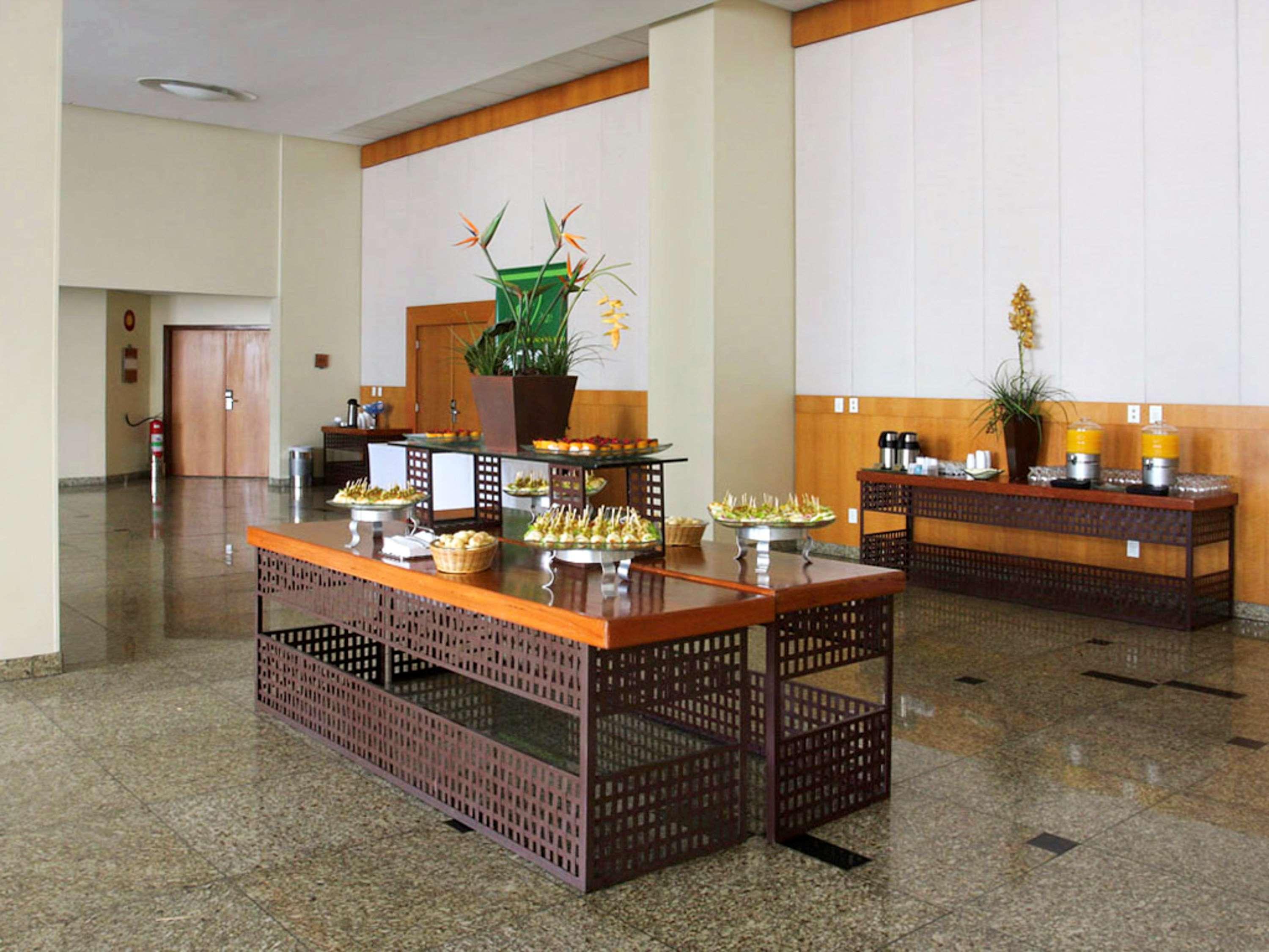 Mercure Belo Horizonte Lourdes Restaurant foto